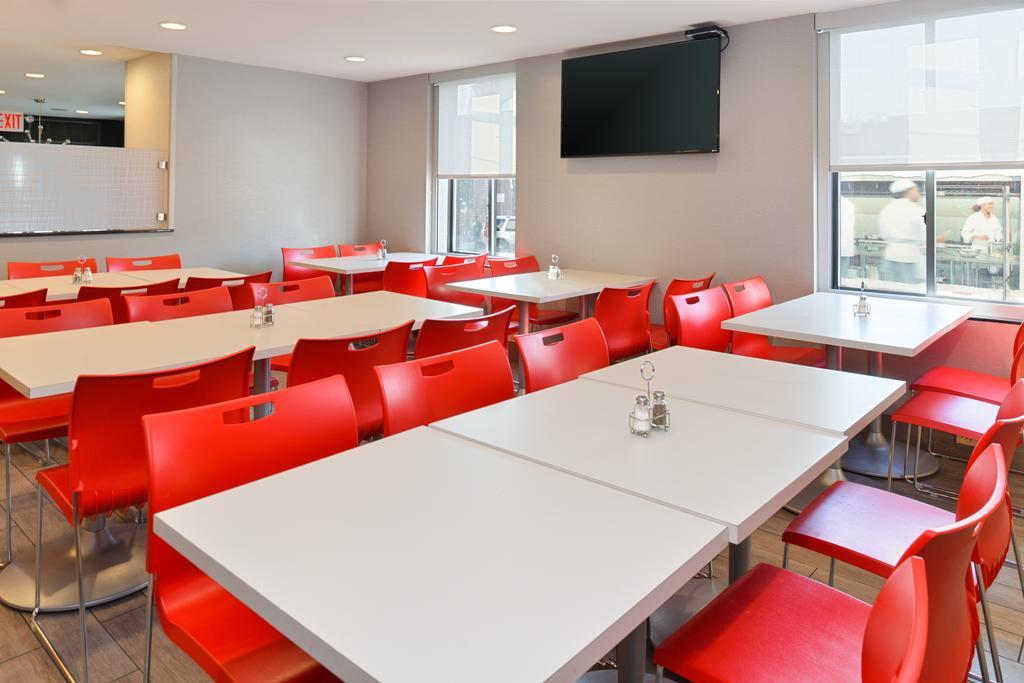 Red Lion Inn And Suites Brooklyn ニューヨーク エクステリア 写真
