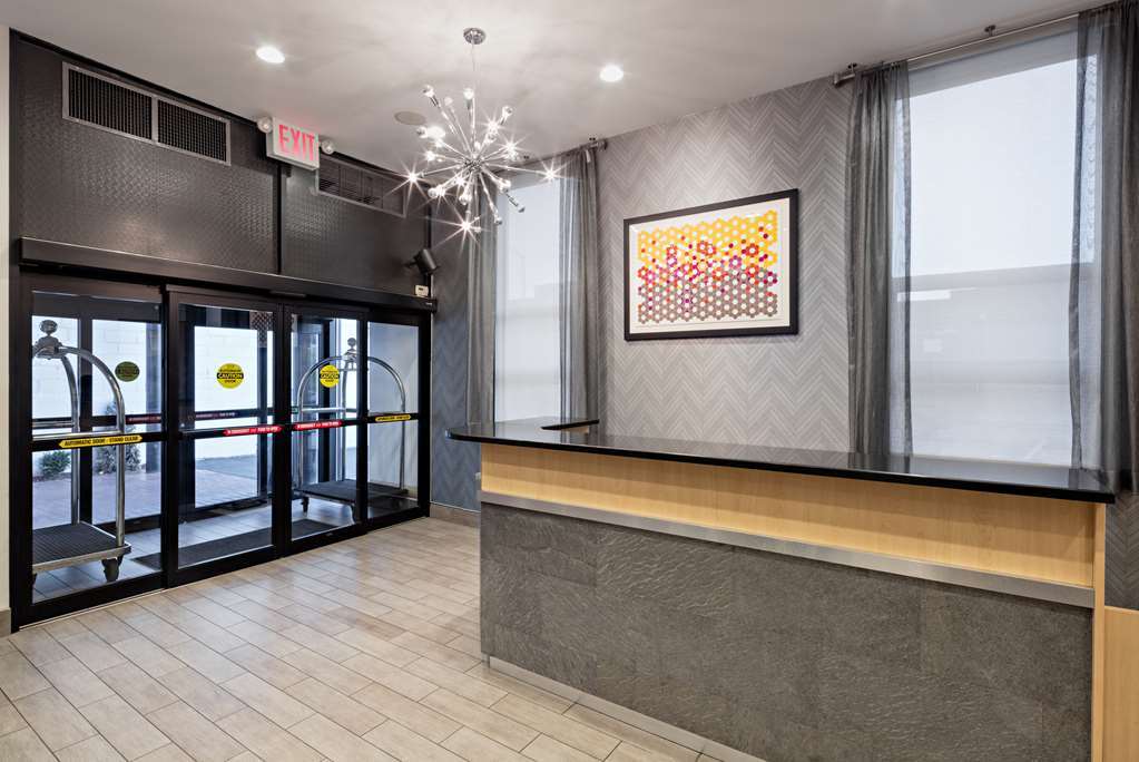 Red Lion Inn And Suites Brooklyn ニューヨーク エクステリア 写真